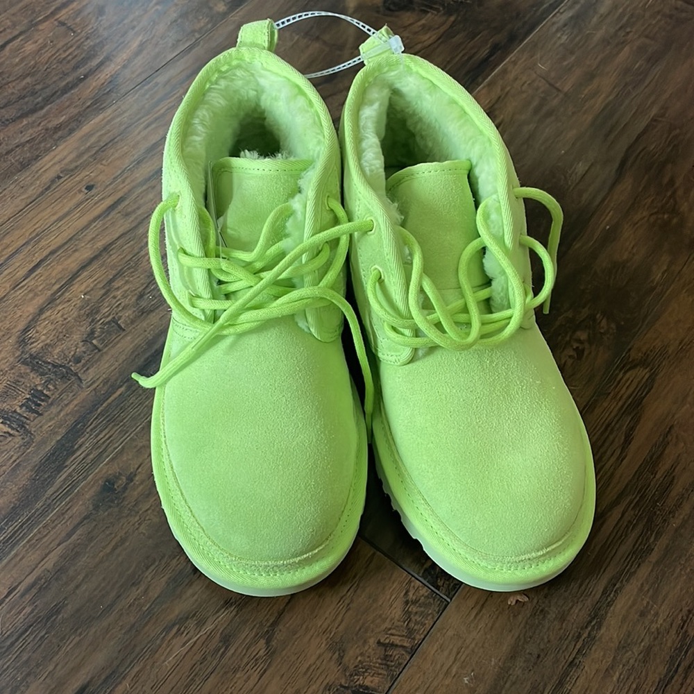 Ugg neon green boots, size 9,new